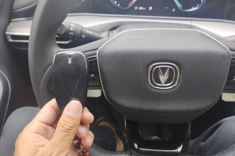 Used CHANGAN Eado 2023 Changan Edition PLUS Blue Whale NE 1.4T GDI DCT Prestige Version Vehicle Key