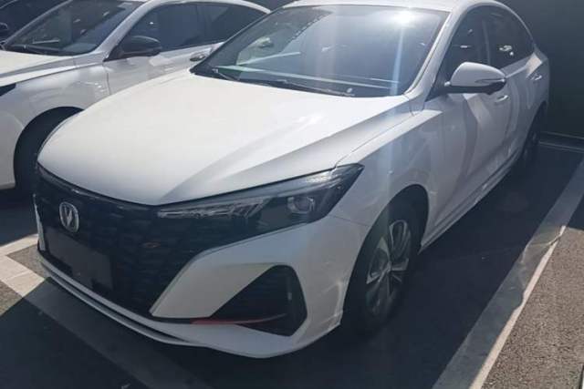 Used CHANGAN Eado 2023 Changan Edition PLUS Blue Whale NE 1.4T GDI DCT Prestige Version