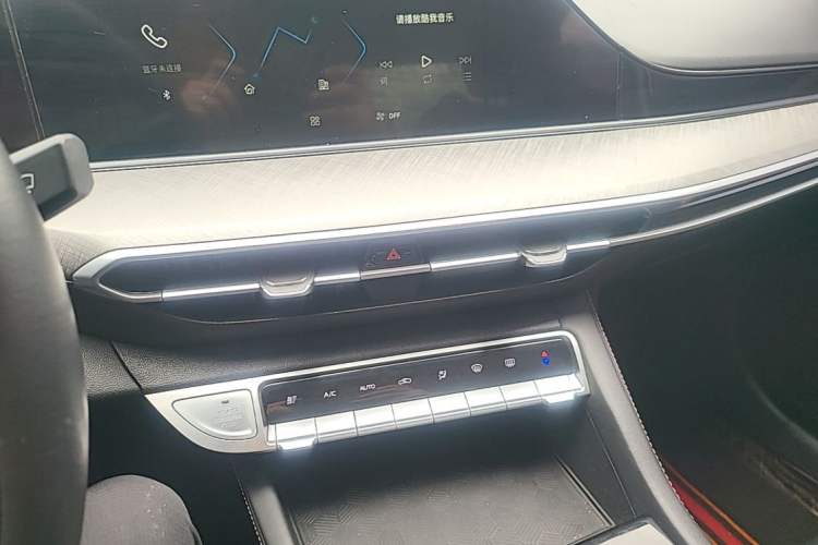 Used CHANGAN Eado 2023 Changan Edition PLUS Blue Whale NE 1.4T GDI DCT Prestige Version Audio And AC Panel