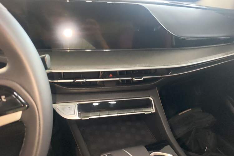 Used CHANGAN Eado 2023 Changan Edition PLUS Blue Whale NE 1.4T GDI DCT Prestige Version Audio And AC Panel