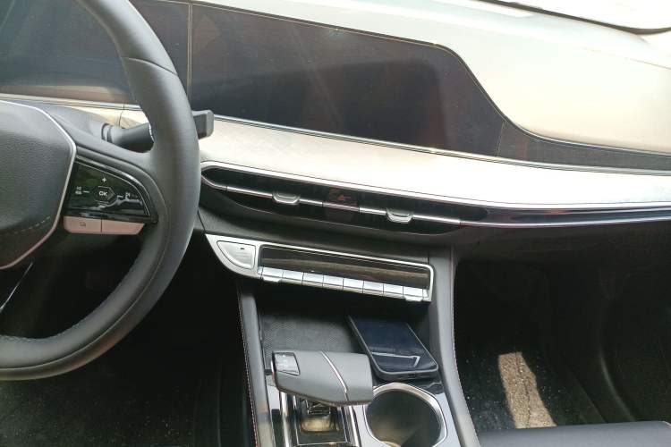 Used CHANGAN Eado 2023 Changan Edition PLUS Blue Whale NE 1.4T GDI DCT Prestige Version Audio And AC Panel