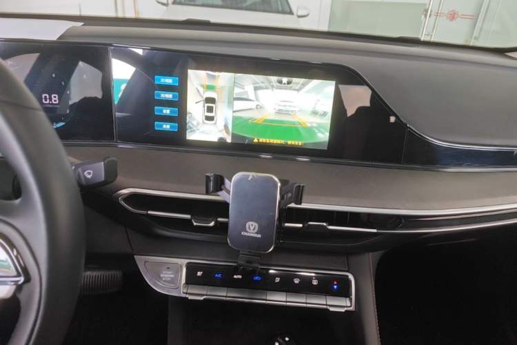 Used CHANGAN Eado 2023 Changan Edition PLUS Blue Whale NE 1.4T GDI DCT Prestige Version Audio And AC Panel