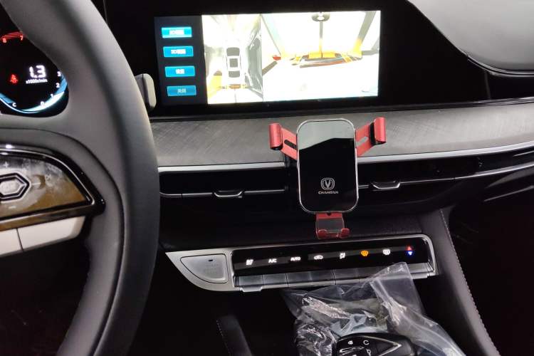 Used CHANGAN Eado 2023 Changan Edition PLUS Blue Whale NE 1.4T GDI DCT Prestige Version Audio And AC Panel