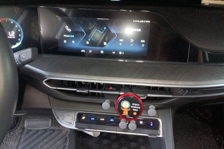Used CHANGAN Eado 2023 Changan Edition PLUS Blue Whale NE 1.4T GDI DCT Prestige Version Audio And AC Panel