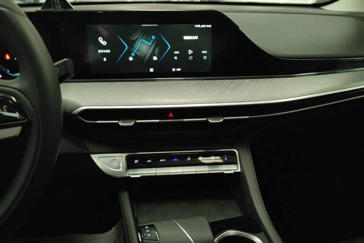 Used CHANGAN Eado 2023 Changan Edition PLUS Blue Whale NE 1.4T GDI DCT Prestige Version Audio And AC Panel