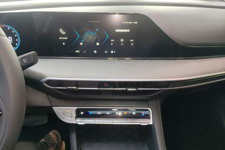 Used CHANGAN Eado 2023 Changan Edition PLUS Blue Whale NE 1.4T GDI DCT Prestige Version Audio And AC Panel