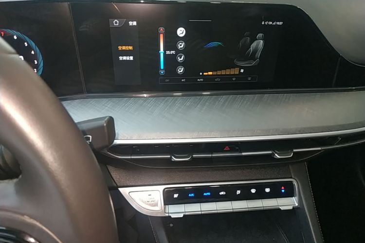 Used CHANGAN Eado 2023 Changan Edition PLUS Blue Whale NE 1.4T GDI DCT Prestige Version Audio And AC Panel