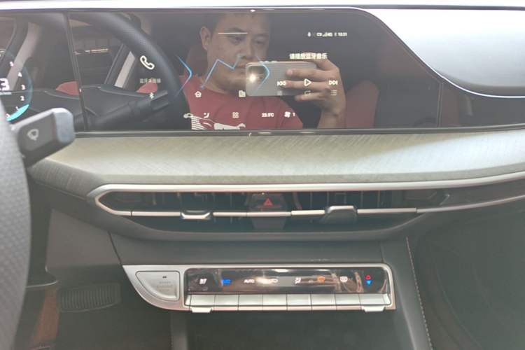 Used CHANGAN Eado 2023 Changan Edition PLUS Blue Whale NE 1.4T GDI DCT Prestige Version Audio And AC Panel