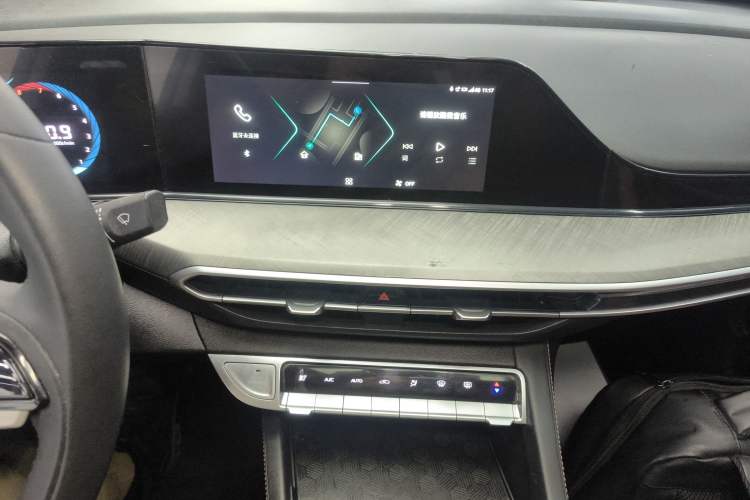 Used CHANGAN Eado 2023 Changan Edition PLUS Blue Whale NE 1.4T GDI DCT Prestige Version Audio And AC Panel