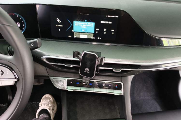 Used CHANGAN Eado 2023 Changan Edition PLUS Blue Whale NE 1.4T GDI DCT Prestige Version Audio And AC Panel