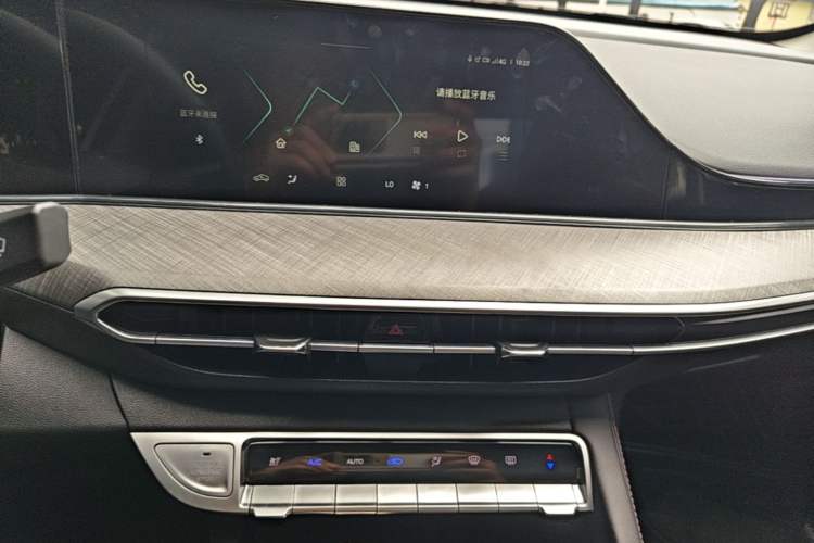 Used CHANGAN Eado 2023 Changan Edition PLUS Blue Whale NE 1.4T GDI DCT Prestige Version Audio And AC Panel