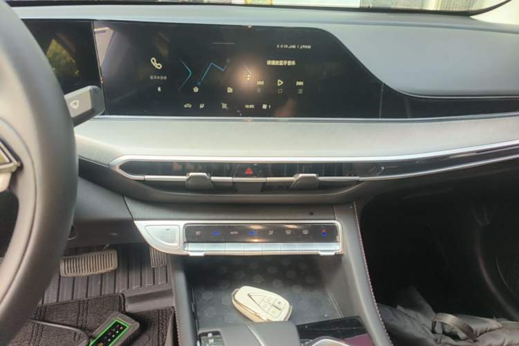 Used CHANGAN Eado 2023 Changan Edition PLUS Blue Whale NE 1.4T GDI DCT Prestige Version Audio And AC Panel