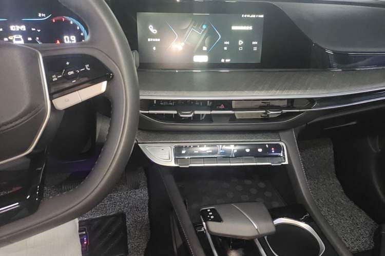 Used CHANGAN Eado 2023 Changan Edition PLUS Blue Whale NE 1.4T GDI DCT Prestige Version Audio And AC Panel