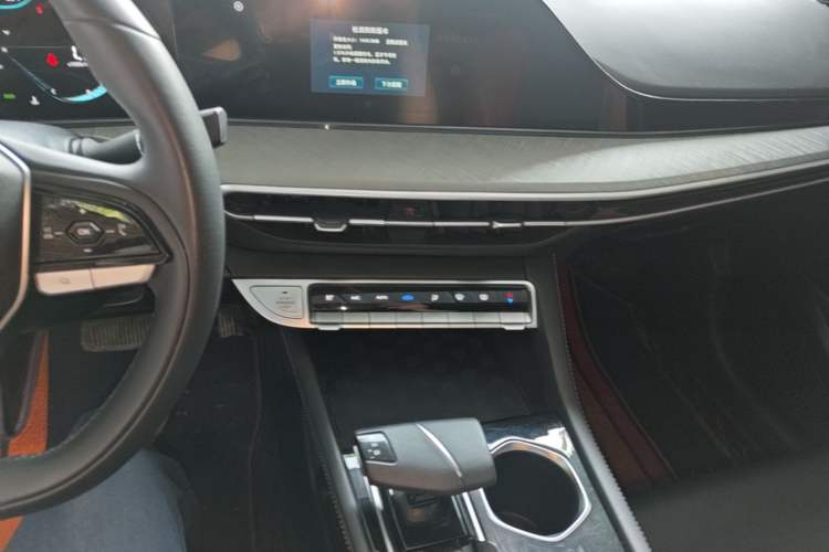 Used CHANGAN Eado 2023 Changan Edition PLUS Blue Whale NE 1.4T GDI DCT Prestige Version Audio And AC Panel