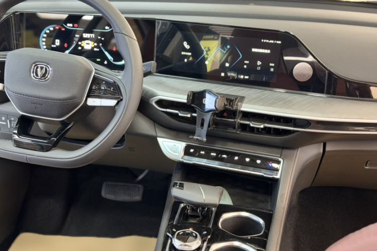 Used CHANGAN Eado 2023 Changan Edition PLUS Blue Whale NE 1.4T GDI DCT Prestige Version Audio And AC Panel