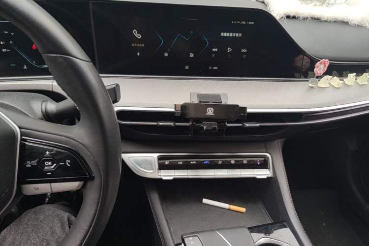 Used CHANGAN Eado 2023 Changan Edition PLUS Blue Whale NE 1.4T GDI DCT Prestige Version Audio And AC Panel