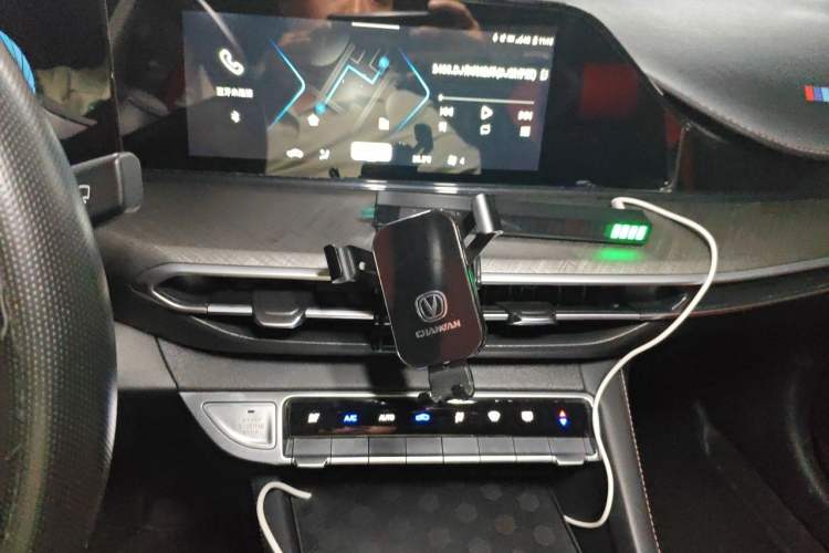 Used CHANGAN Eado 2023 Changan Edition PLUS Blue Whale NE 1.4T GDI DCT Prestige Version Audio And AC Panel