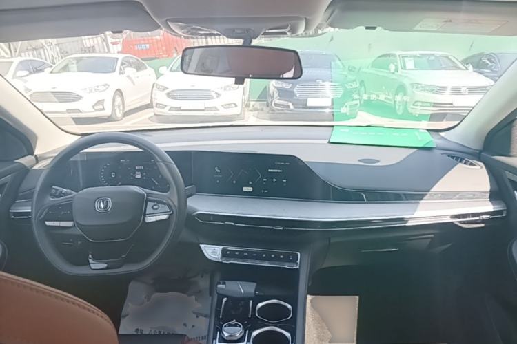 Used CHANGAN Eado 2023 Changan Edition PLUS Blue Whale NE 1.4T GDI DCT Prestige Version Center Console