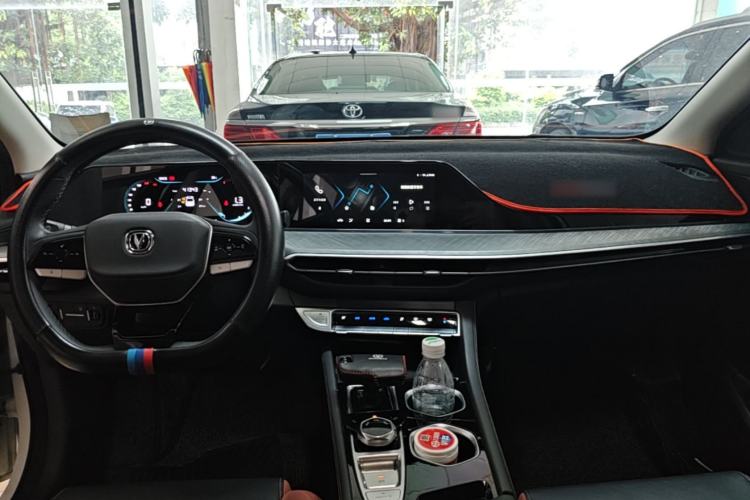 Used CHANGAN Eado 2023 Changan Edition PLUS Blue Whale NE 1.4T GDI DCT Prestige Version Center Console