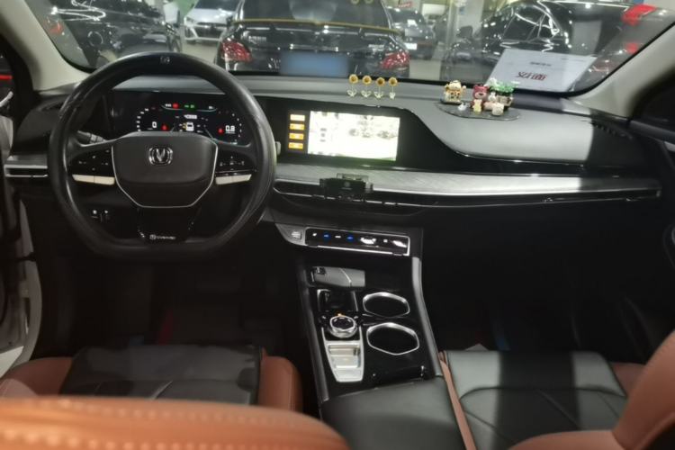 Used CHANGAN Eado 2023 Changan Edition PLUS Blue Whale NE 1.4T GDI DCT Prestige Version Center Console