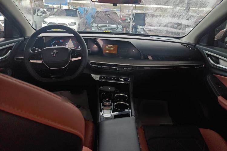 Used CHANGAN Eado 2023 Changan Edition PLUS Blue Whale NE 1.4T GDI DCT Prestige Version Center Console