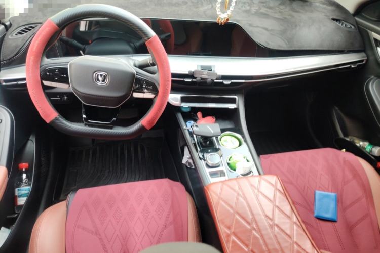 Used CHANGAN Eado 2023 Changan Edition PLUS Blue Whale NE 1.4T GDI DCT Prestige Version Center Console