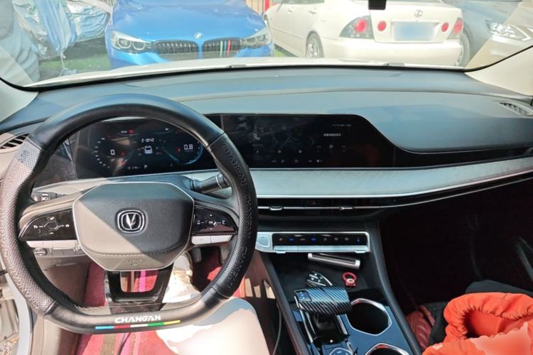 Used CHANGAN Eado 2023 Changan Edition PLUS Blue Whale NE 1.4T GDI DCT Prestige Version Center Console