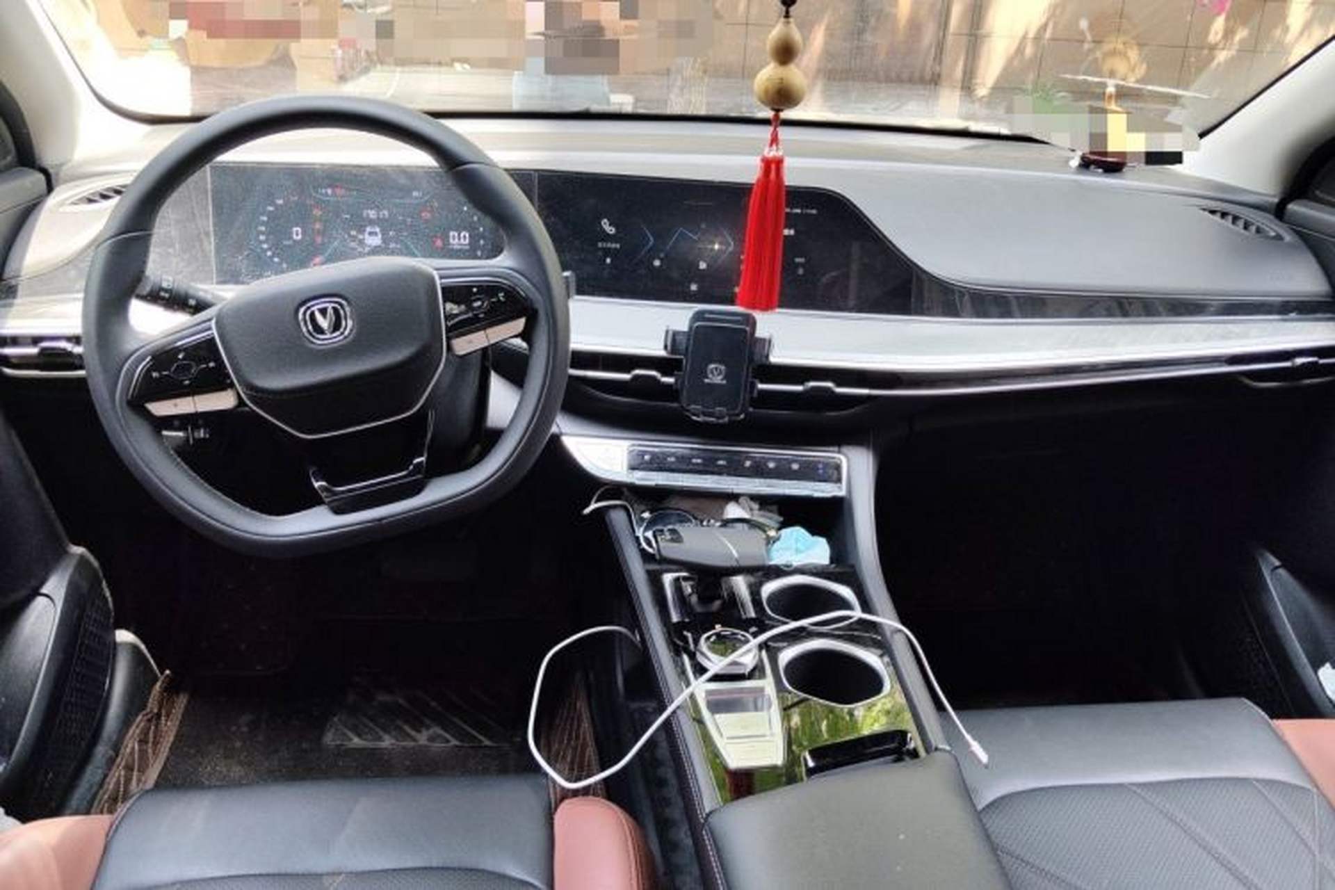 Used CHANGAN Eado 2023 Changan Edition PLUS Blue Whale NE 1.4T GDI DCT Prestige Version Center Console