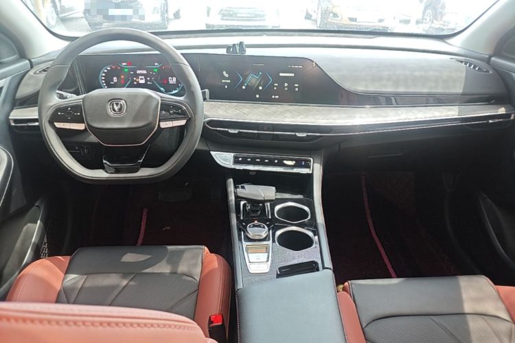 Used CHANGAN Eado 2023 Changan Edition PLUS Blue Whale NE 1.4T GDI DCT Prestige Version Center Console
