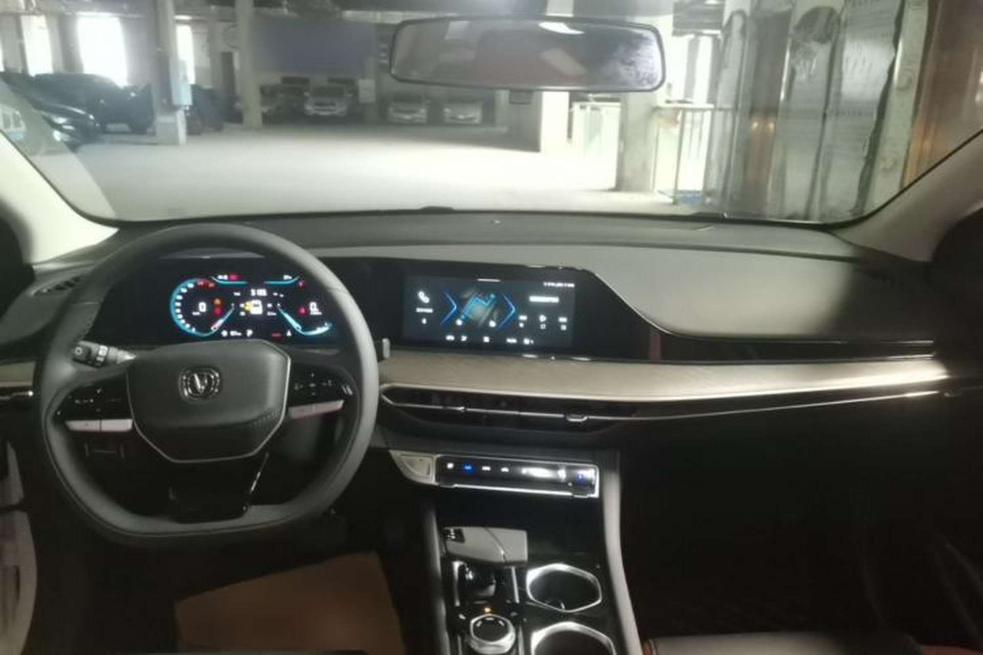 Used CHANGAN Eado 2023 Changan Edition PLUS Blue Whale NE 1.4T GDI DCT Prestige Version Center Console