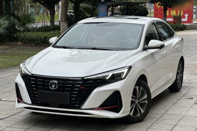 Used CHANGAN Eado 2023 Changan Edition PLUS Blue Whale NE 1.4T GDI DCT Prestige Version