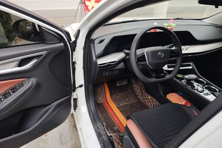 Used CHANGAN Eado 2023 Changan Edition PLUS Blue Whale NE 1.4T GDI DCT Prestige Version Driver Seat