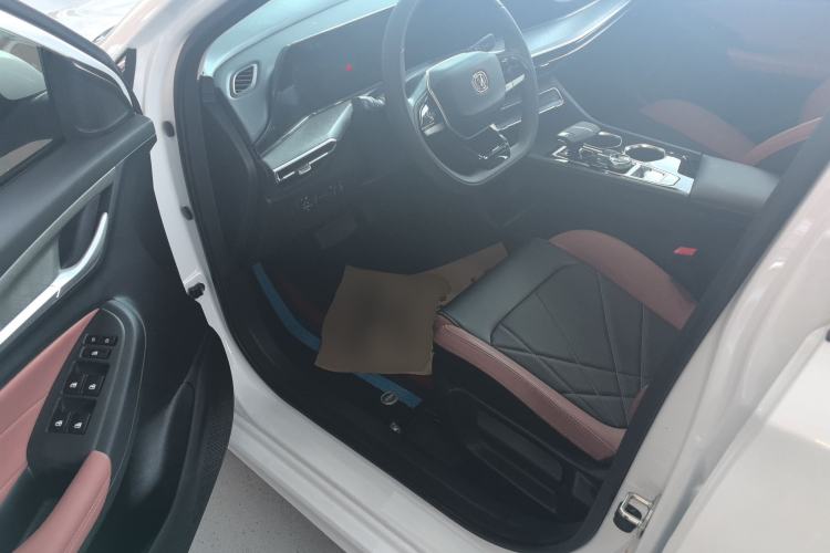 Used CHANGAN Eado 2023 Changan Edition PLUS Blue Whale NE 1.4T GDI DCT Prestige Version Driver Seat