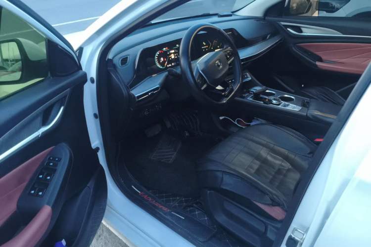 Used CHANGAN Eado 2023 Changan Edition PLUS Blue Whale NE 1.4T GDI DCT Prestige Version Driver Seat
