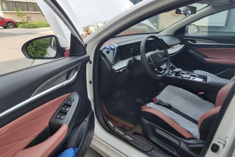 Used CHANGAN Eado 2023 Changan Edition PLUS Blue Whale NE 1.4T GDI DCT Prestige Version Driver Seat