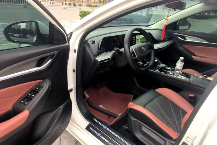 Used CHANGAN Eado 2023 Changan Edition PLUS Blue Whale NE 1.4T GDI DCT Prestige Version Driver Seat