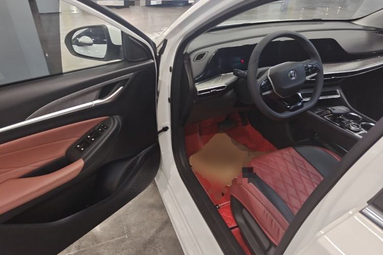 Used CHANGAN Eado 2023 Changan Edition PLUS Blue Whale NE 1.4T GDI DCT Prestige Version Driver Seat