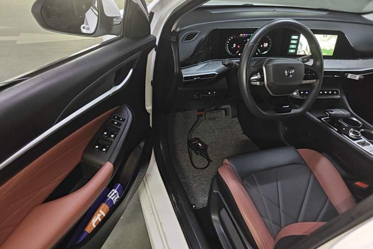 Used CHANGAN Eado 2023 Changan Edition PLUS Blue Whale NE 1.4T GDI DCT Prestige Version Driver Seat