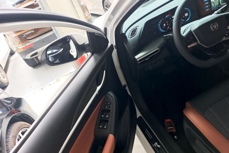 Used CHANGAN Eado 2023 Changan Edition PLUS Blue Whale NE 1.4T GDI DCT Prestige Version Driver Seat