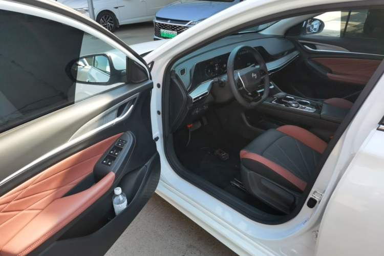 Used CHANGAN Eado 2023 Changan Edition PLUS Blue Whale NE 1.4T GDI DCT Prestige Version Driver Seat