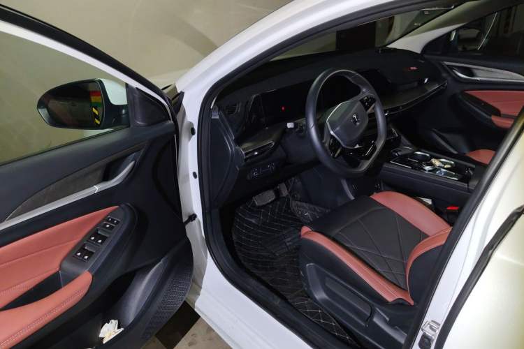 Used CHANGAN Eado 2023 Changan Edition PLUS Blue Whale NE 1.4T GDI DCT Prestige Version Driver Seat