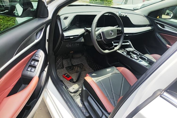 Used CHANGAN Eado 2023 Changan Edition PLUS Blue Whale NE 1.4T GDI DCT Prestige Version Driver Seat