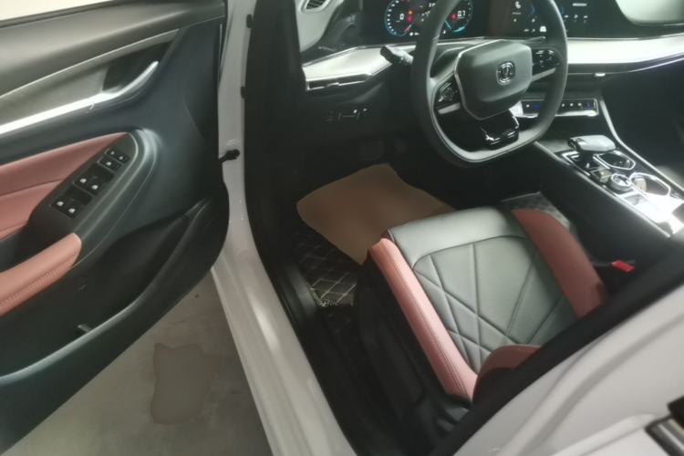 Used CHANGAN Eado 2023 Changan Edition PLUS Blue Whale NE 1.4T GDI DCT Prestige Version Driver Seat