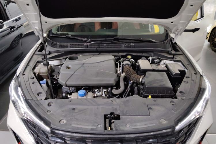 Used CHANGAN Eado 2023 Changan Edition PLUS Blue Whale NE 1.4T GDI DCT Prestige Version Engine Bay