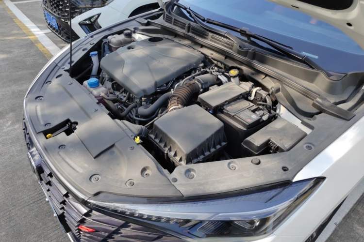 Used CHANGAN Eado 2023 Changan Edition PLUS Blue Whale NE 1.4T GDI DCT Prestige Version Engine Bay Left