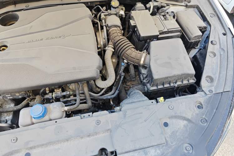 Used CHANGAN Eado 2023 Changan Edition PLUS Blue Whale NE 1.4T GDI DCT Prestige Version Engine Bay Left