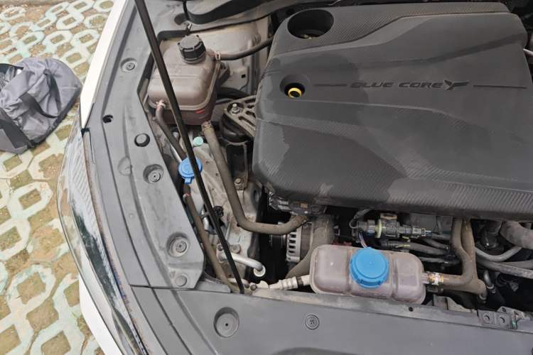 Used CHANGAN Eado 2023 Changan Edition PLUS Blue Whale NE 1.4T GDI DCT Prestige Version Engine Bay Right