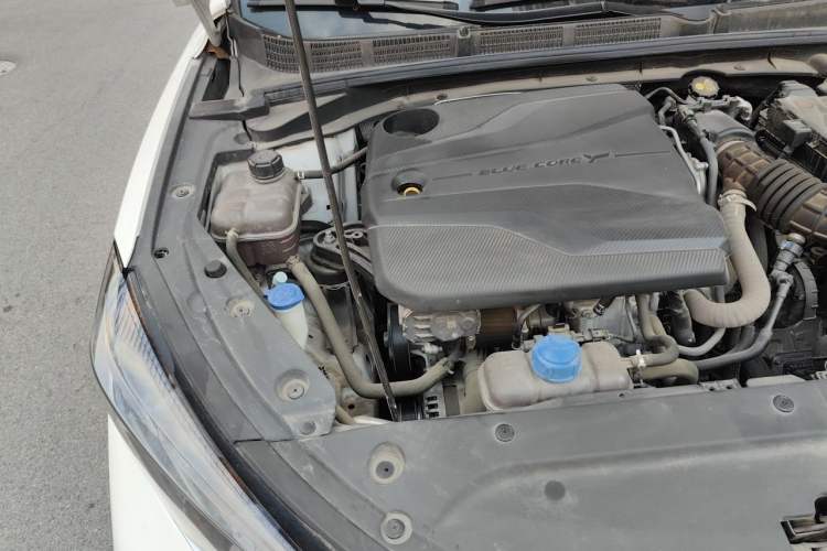 Used CHANGAN Eado 2023 Changan Edition PLUS Blue Whale NE 1.4T GDI DCT Prestige Version Engine Bay Right