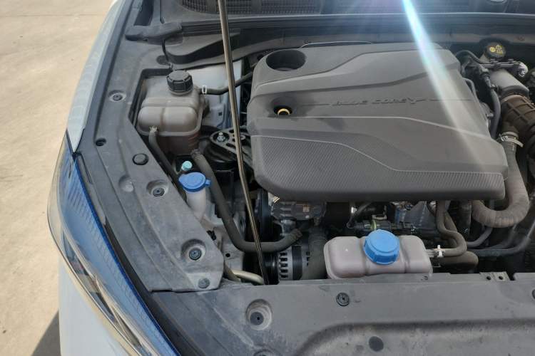 Used CHANGAN Eado 2023 Changan Edition PLUS Blue Whale NE 1.4T GDI DCT Prestige Version Engine Bay Right