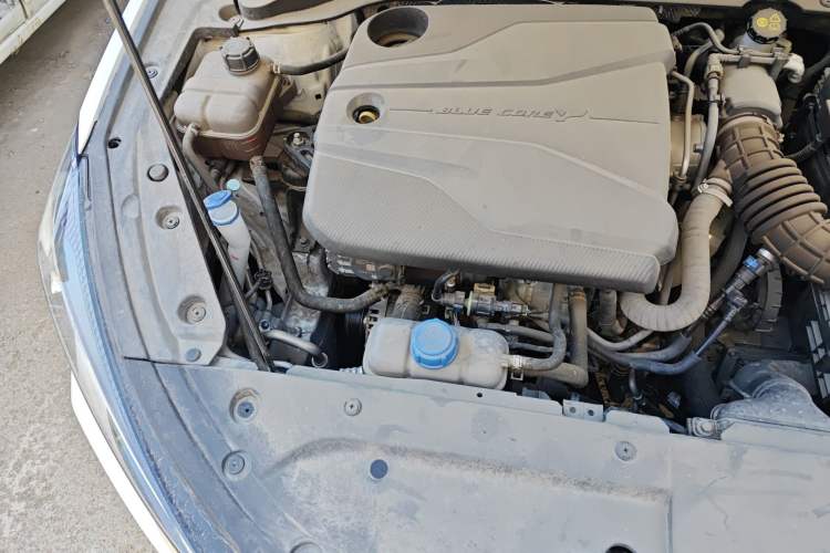 Used CHANGAN Eado 2023 Changan Edition PLUS Blue Whale NE 1.4T GDI DCT Prestige Version Engine Bay Right